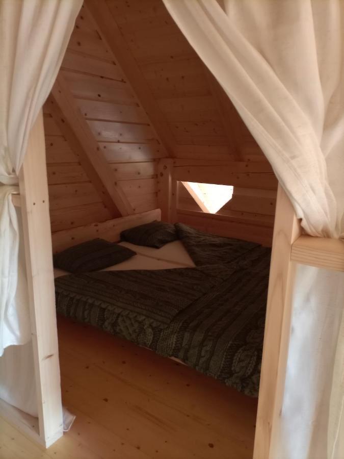 Kamp Beli Gaber Hotel Stari Trg pri Lozu Eksteriør billede